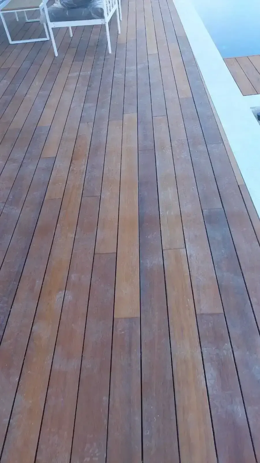 Long view of the oiled hardwood deck boards